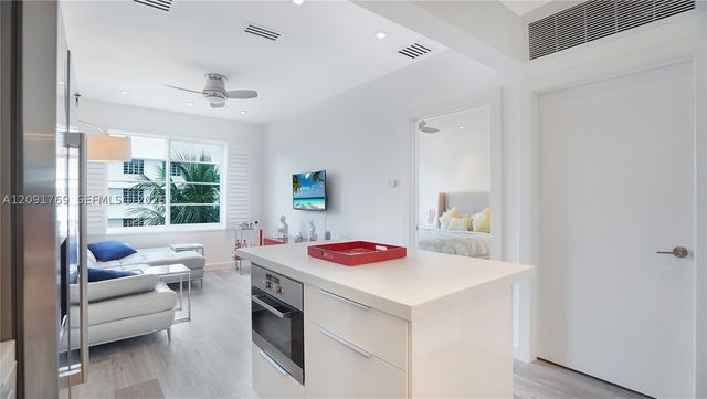 1460 Ocean Dr 407, Miami Beach, FL 33139