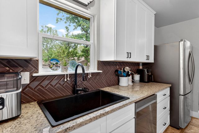 310 Pine Circle, Hallsville, TX 75650