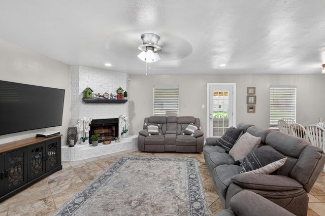 310 Pine Circle, Hallsville, TX 75650