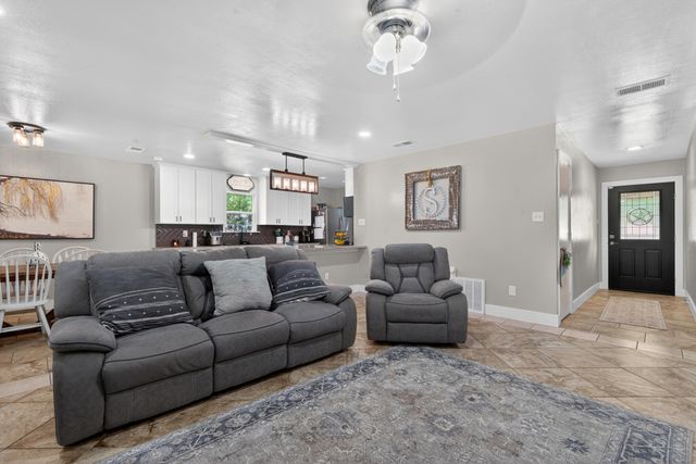 310 Pine Circle, Hallsville, TX 75650