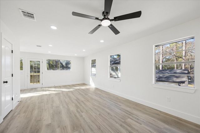 14930 Spring Lake Drive, Houston, TX 77070