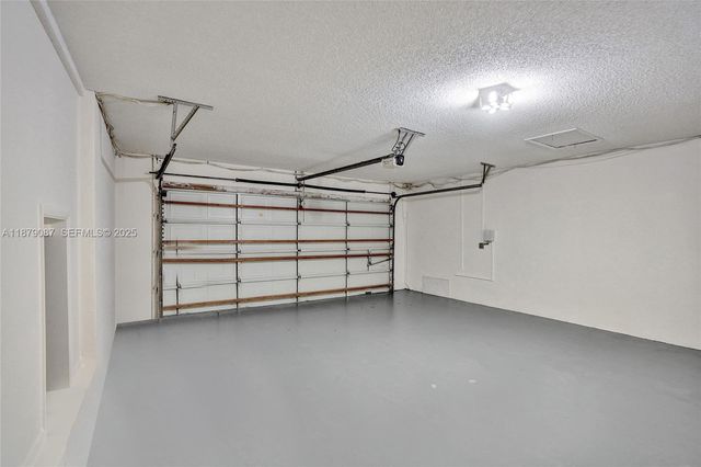 1321 SW 102nd Avenue, Pembroke Pines, FL 33025