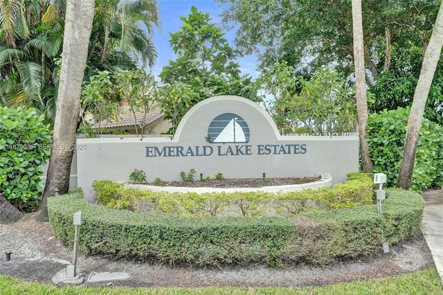 1321 SW 102nd Avenue, Pembroke Pines, FL 33025