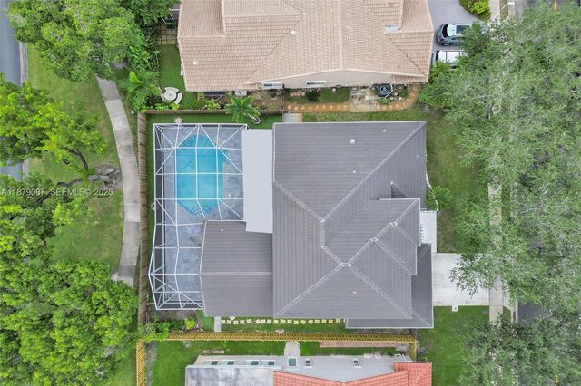 1321 SW 102nd Avenue, Pembroke Pines, FL 33025