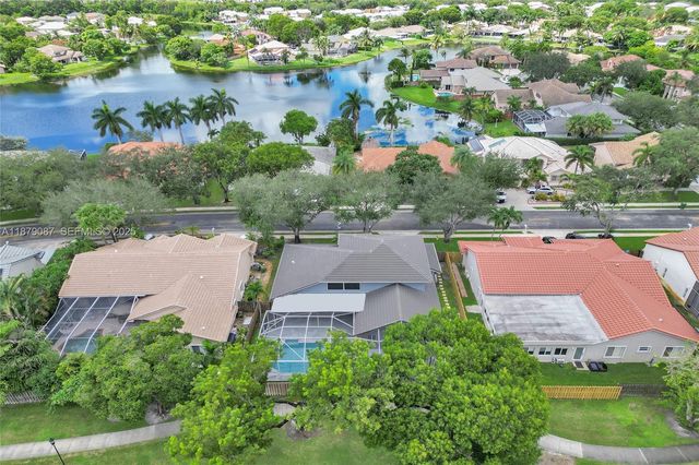 1321 SW 102nd Avenue, Pembroke Pines, FL 33025