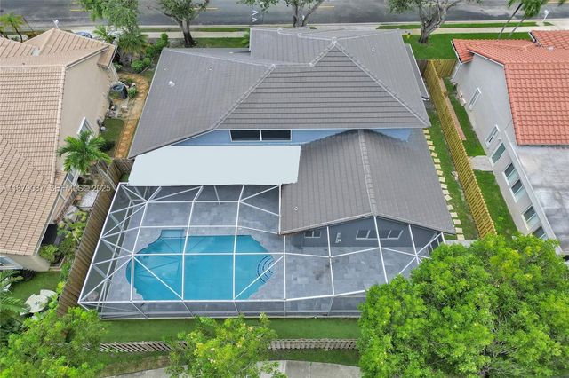1321 SW 102nd Avenue, Pembroke Pines, FL 33025