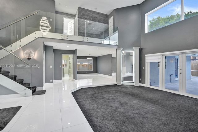 1321 SW 102nd Avenue, Pembroke Pines, FL 33025