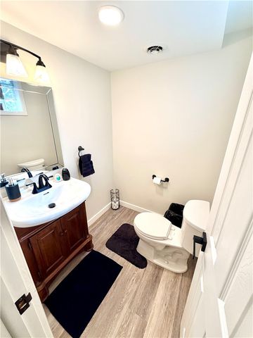 93 Virginia Ave, Uniontown, PA 15401