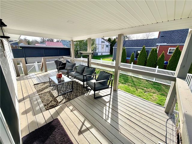 93 Virginia Ave, Uniontown, PA 15401