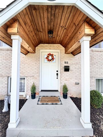 93 Virginia Ave, Uniontown, PA 15401