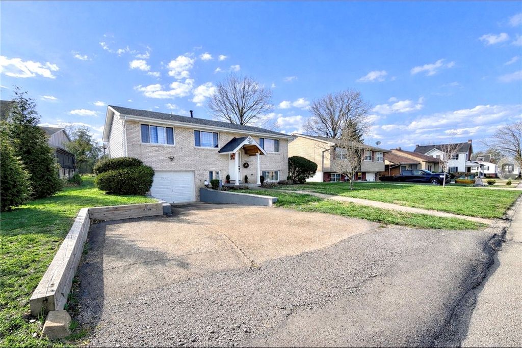 93 Virginia Ave, Uniontown, PA 15401