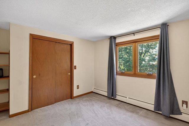 190 Stoney Hollow Road, Tiverton, RI 02878