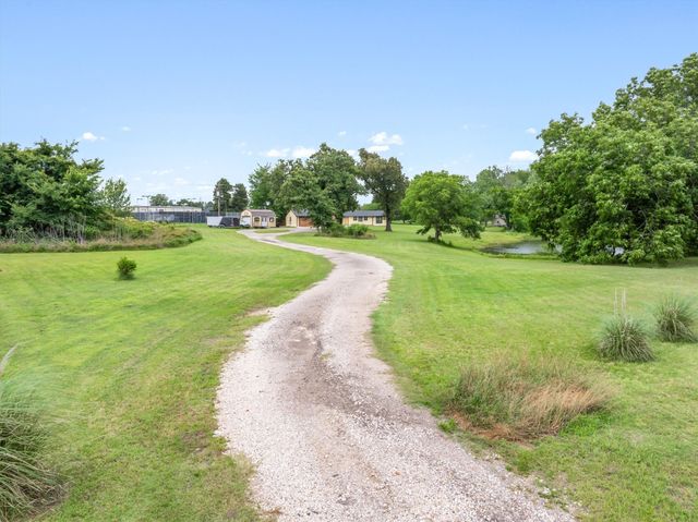 1203 N Spring Street, Grand Saline, TX 75140