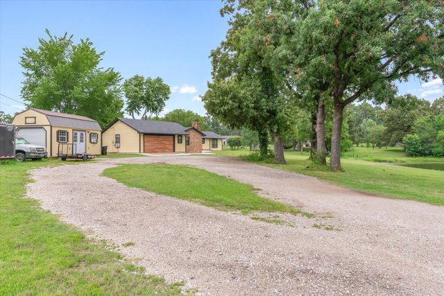 1203 N Spring Street, Grand Saline, TX 75140
