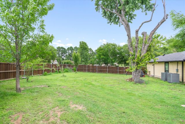 1203 N Spring Street, Grand Saline, TX 75140