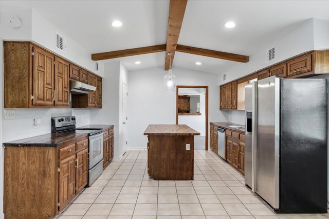 1203 N Spring Street, Grand Saline, TX 75140