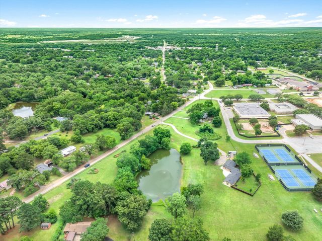 1203 N Spring Street, Grand Saline, TX 75140