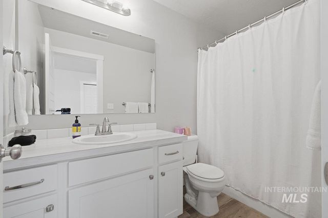 5955 S Chinook Way, Boise, ID 83709