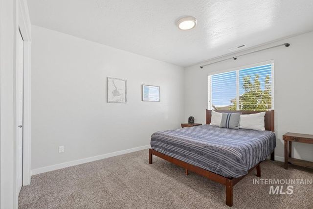 5955 S Chinook Way, Boise, ID 83709