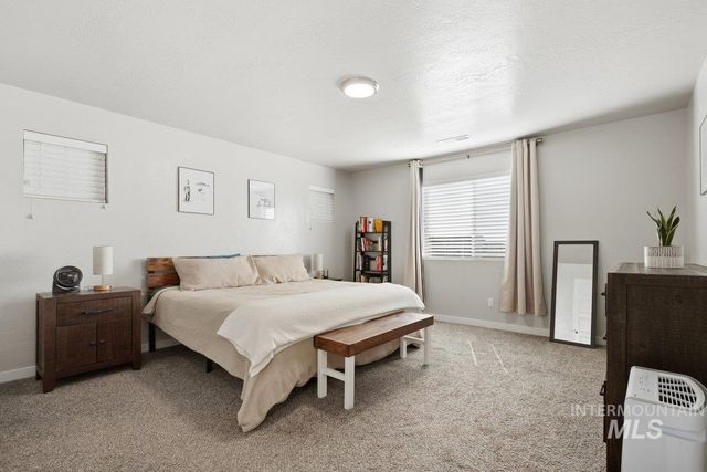 5955 S Chinook Way, Boise, ID 83709