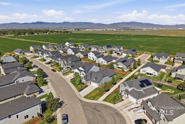5955 S Chinook Way, Boise, ID 83709