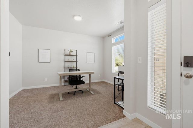 5955 S Chinook Way, Boise, ID 83709