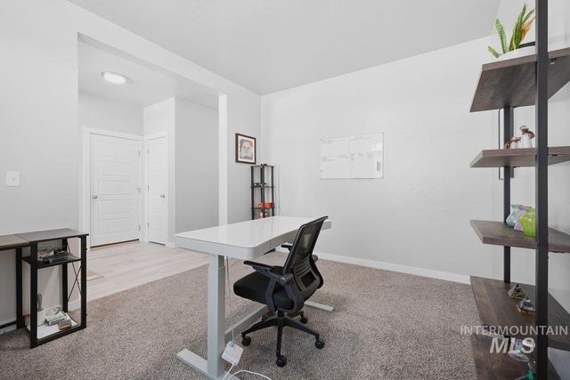 5955 S Chinook Way, Boise, ID 83709