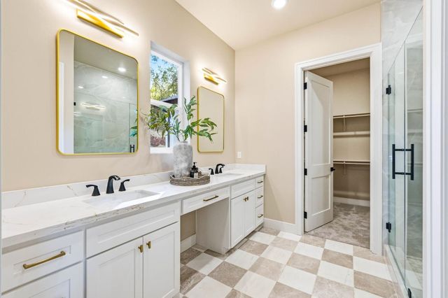 3284 Oxford Rd, Cameron Park, CA 95682