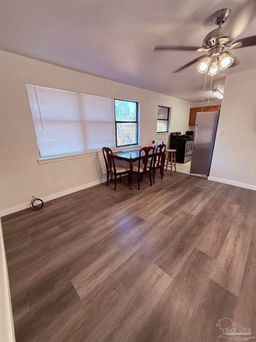 702 Loire Way, Pensacola, FL 32505