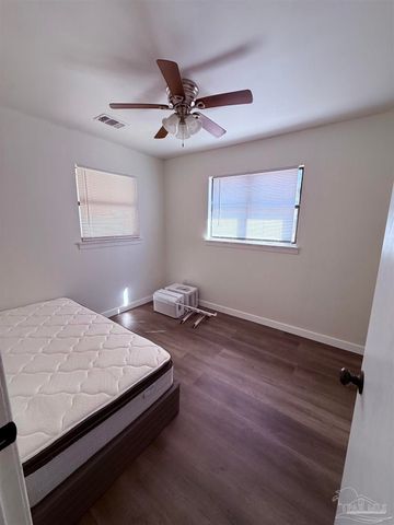 702 Loire Way, Pensacola, FL 32505