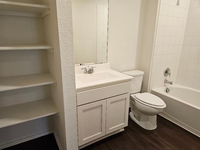 19405 Bear Grass DR, Elgin, TX 78621