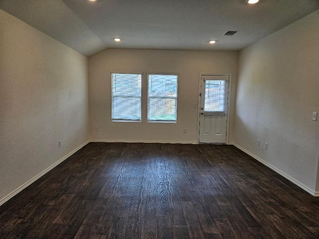 19405 Bear Grass DR, Elgin, TX 78621