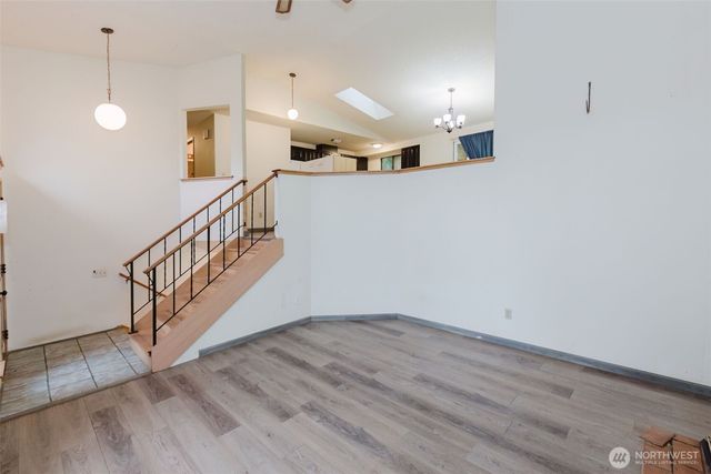 13607 W Raven Lane, Bremerton, WA 98312