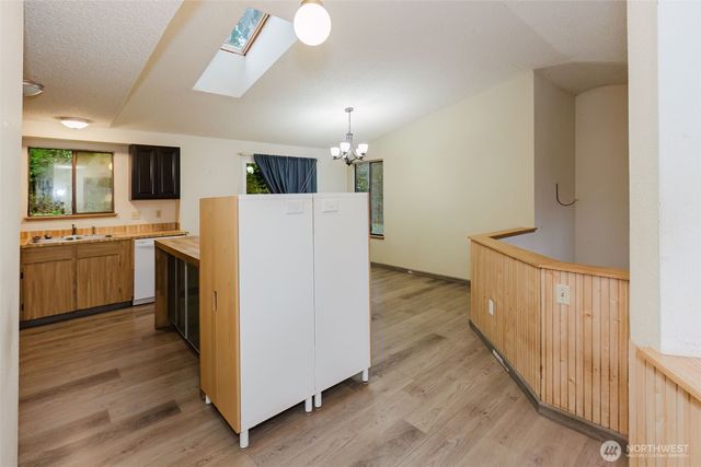 13607 W Raven Lane, Bremerton, WA 98312