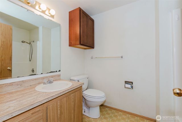 13607 W Raven Lane, Bremerton, WA 98312