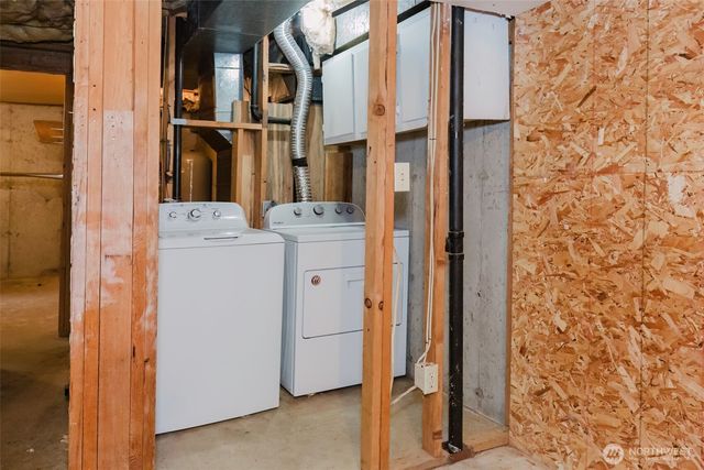 13607 W Raven Lane, Bremerton, WA 98312