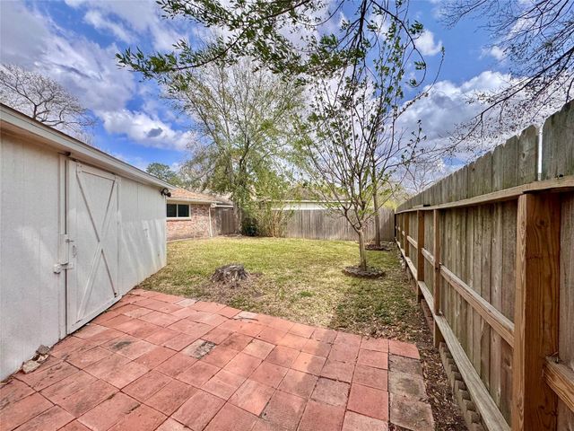 9719 Springmont Drive, Houston, TX 77080