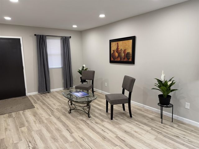 556 E Barney Avenue, Muskegon, MI 49444