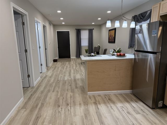 556 E Barney Avenue, Muskegon, MI 49444