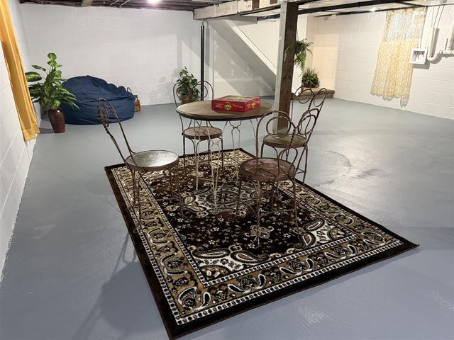 556 E Barney Avenue, Muskegon, MI 49444