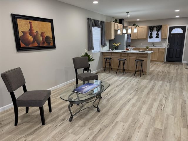 556 E Barney Avenue, Muskegon, MI 49444