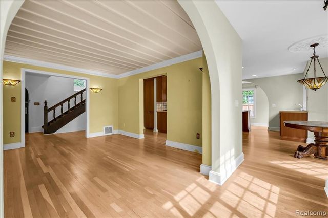 455 Linden Road, Birmingham, MI 48009