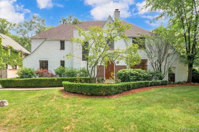 455 Linden Road, Birmingham, MI 48009