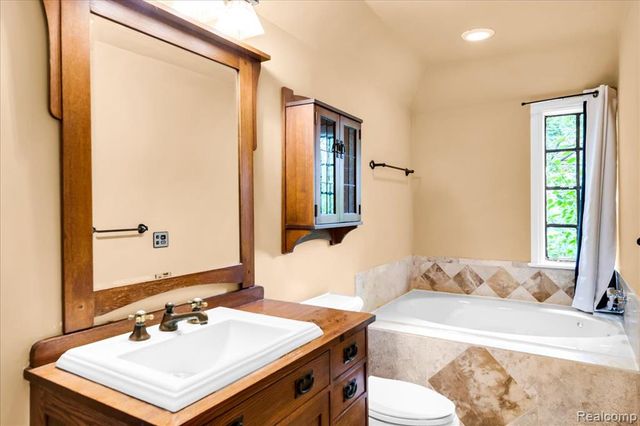 455 Linden Road, Birmingham, MI 48009