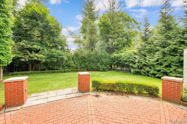 455 Linden Road, Birmingham, MI 48009