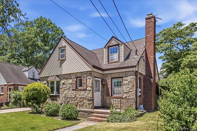 588 Adams Avenue, West Hempstead, NY 11552