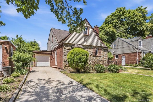 588 Adams Avenue, West Hempstead, NY 11552