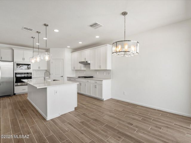 350 N Pecan Canyon Lane, Sahuarita, AZ 85629