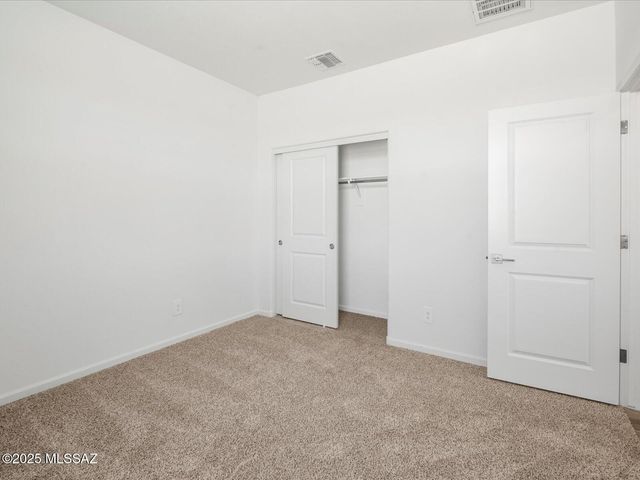 350 N Pecan Canyon Lane, Sahuarita, AZ 85629