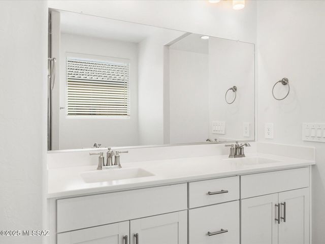 350 N Pecan Canyon Lane, Sahuarita, AZ 85629